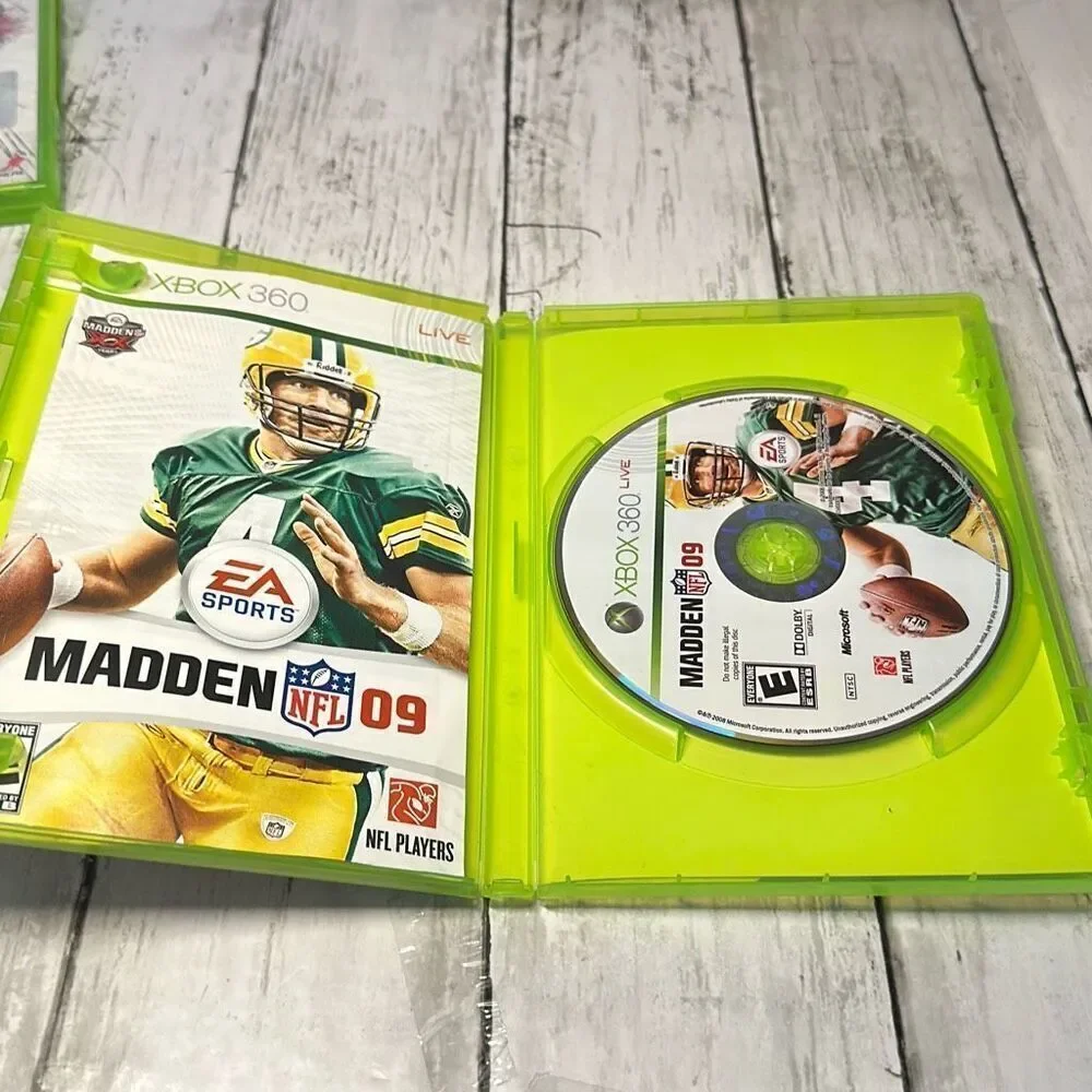 Microsoft Xbox 360 lot of 3 Sports‎ Games Madden 09 Brett Favre NHL 11 NBA2K13